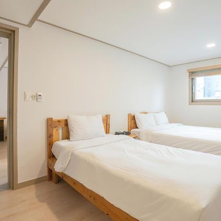 J2 Family Hotel Jeju Exterior foto