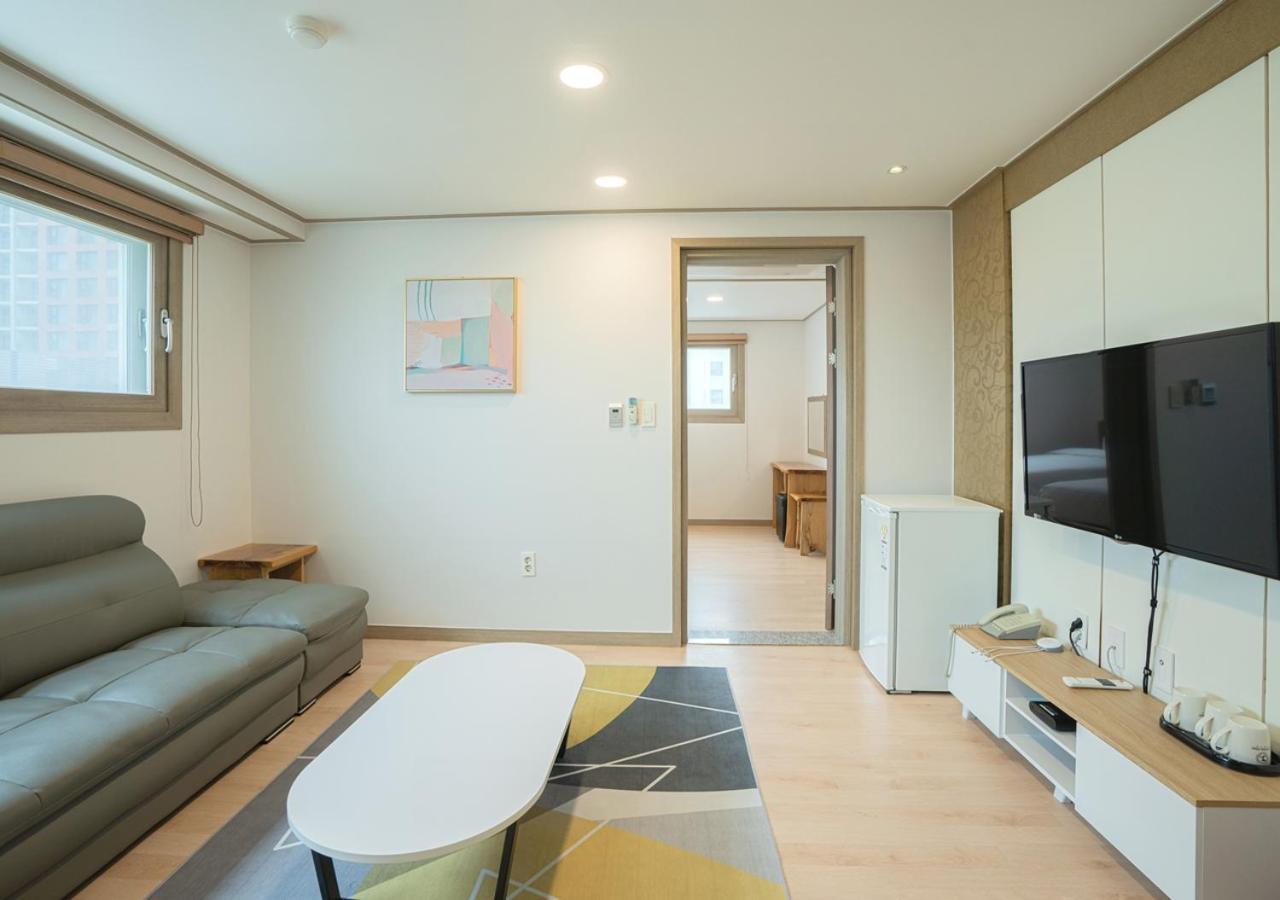 J2 Family Hotel Jeju Exterior foto