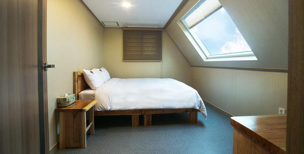 J2 Family Hotel Jeju Exterior foto